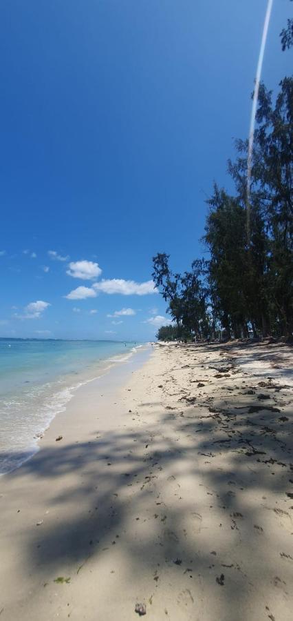 Coconut Bay Apartments Flic en Flac Bagian luar foto
